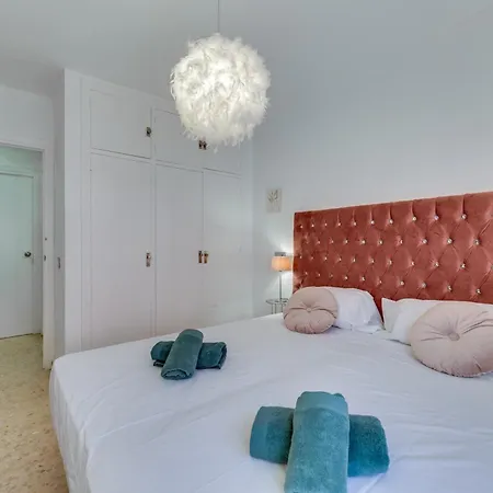 Old Town Apartment *